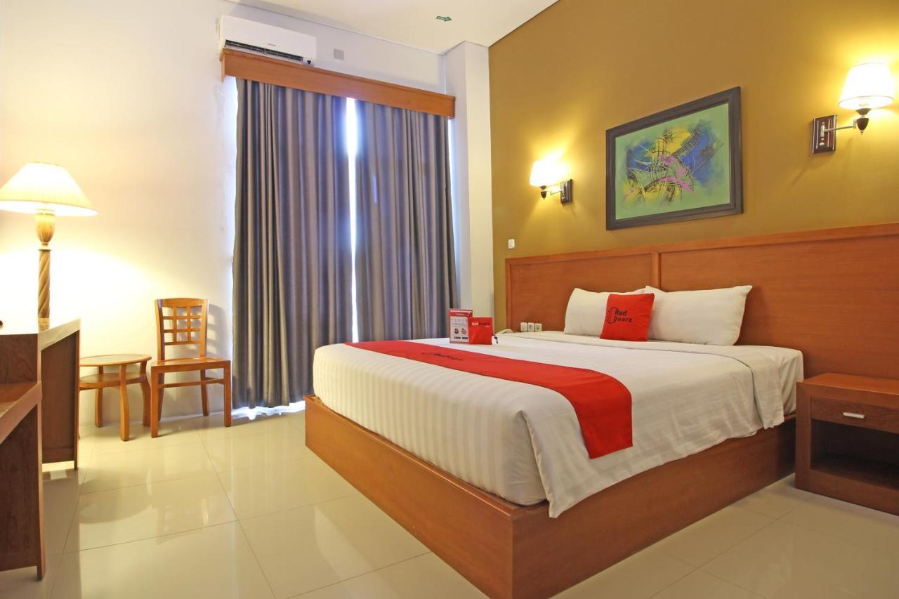 Reddoorz Premium Near Sleman City Hall Yogyakarta Luaran gambar
