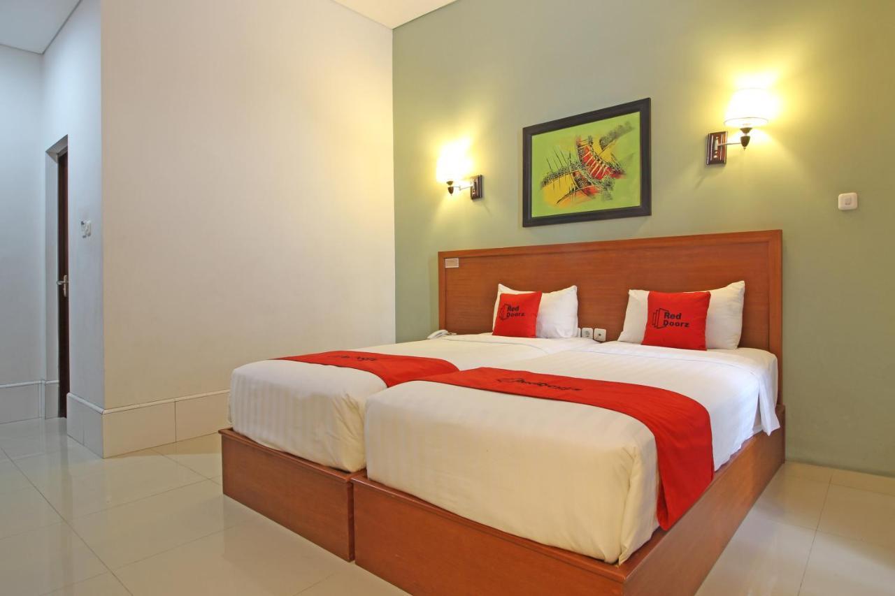 Reddoorz Premium Near Sleman City Hall Yogyakarta Luaran gambar