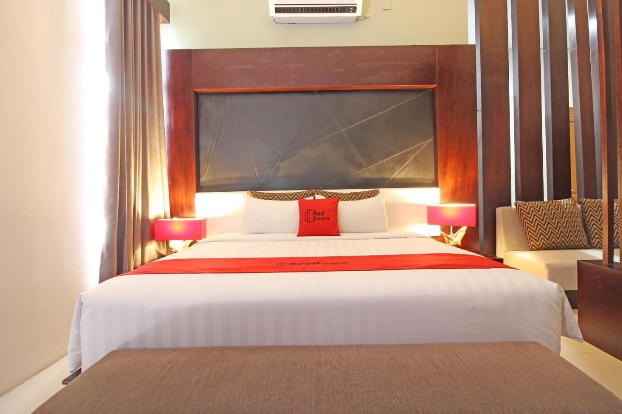 Reddoorz Premium Near Sleman City Hall Yogyakarta Luaran gambar