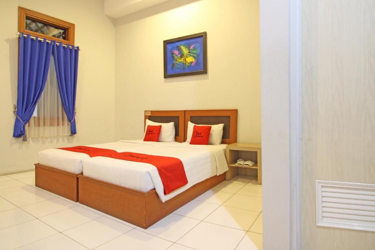 Reddoorz Premium Near Sleman City Hall Yogyakarta Luaran gambar
